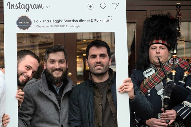 2.5 Hour Experience Scottish Dinner and Folk Music - Live folk music during dinner: great performers, set program