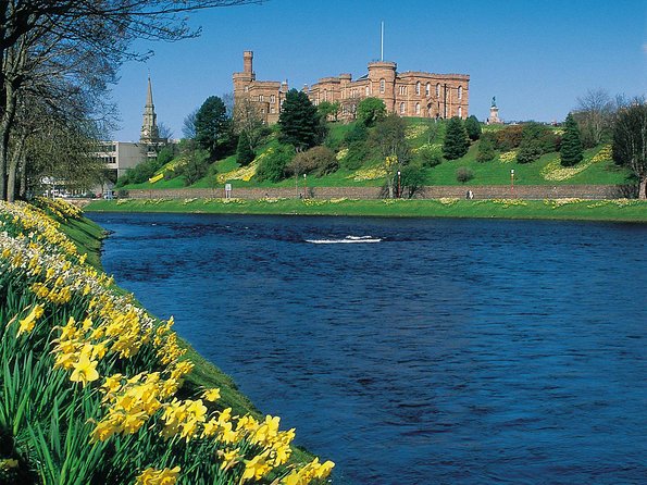 2-Day Inverness and the Highlands Very Small Group Tour from Edinburgh - Edinburgh pickups to Stirling’s William Wallace mood