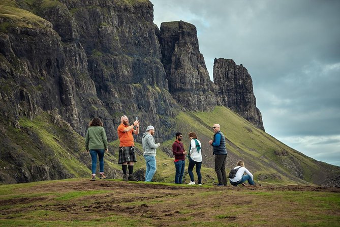 3-Day Isle of Skye Inverness Highlands and Glenfinnan Viaduct Tour from Edinburgh - Day 1: The Kelpies, Stirling History, Glencoe, Glenfinnan, and Inverness by Evening