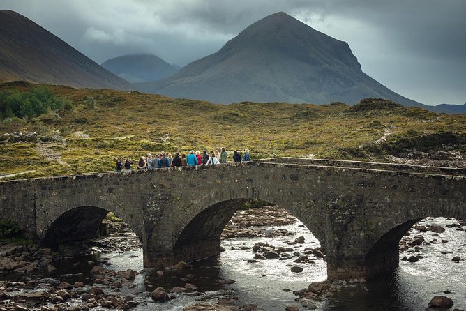 3-Day Isle of Skye Inverness Highlands and Glenfinnan Viaduct Tour from Edinburgh - Day 2: Isle of Skye Bridge, Portree Lunch, Quiraing, and Eilean Donan Views