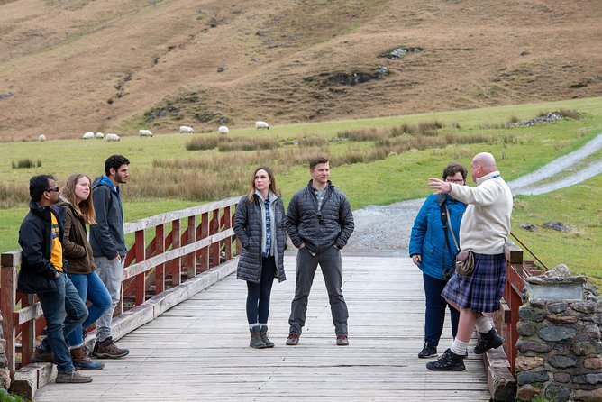 5-Day Hebrides and Highlands Tour from Edinburgh - Day 2: Ferry to the Isle of Lewis and the Arnol Blackhouse lesson