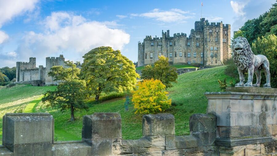 Alnwick Castle, Northumberland & Scottish Borders 1-Day Tour - Heading out from Edinburgh, the Border Reivers set the tone