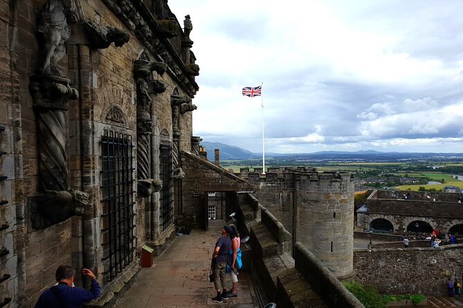 Blackness & Stirling Castle, Wallace Monument Private Tour - Price and Value for a Group Up to 7