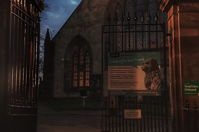 City of the Dead Haunted Graveyard Tour - Guide style, humor, and named guides like Ross, Gerry, and Grant