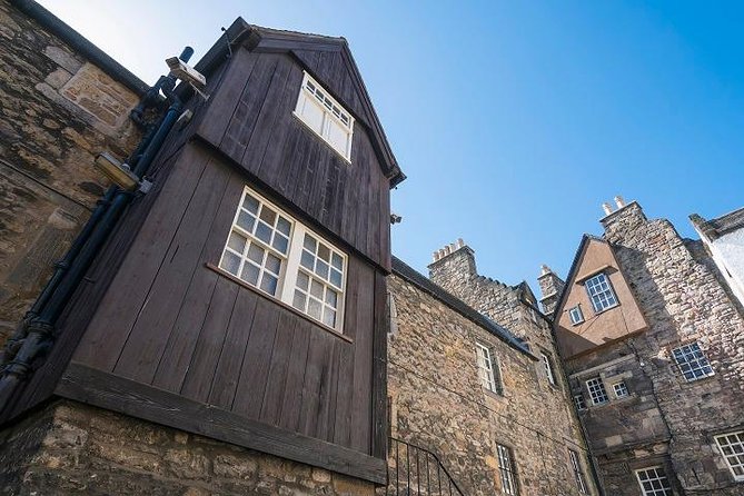 Curious Tales of the Royal Mile - Private Walking Tour - Meet Moray Grigor, the guide behind the oddball stories