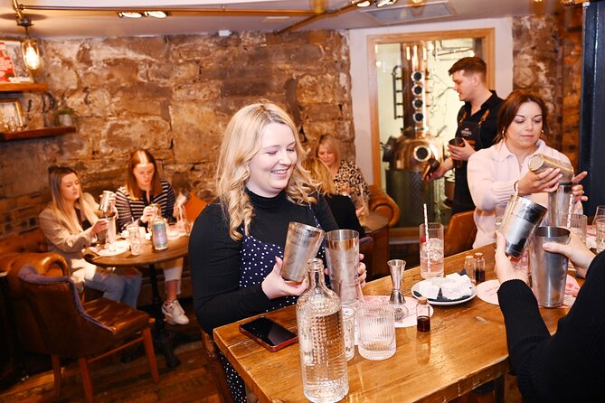 Eden Mill Edinburgh Love Gin Cocktail Masterclass - The Love Gin story, plus a tasting that sets up your drinks