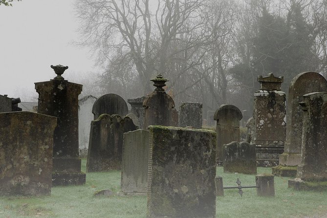 Edinburgh 2 Hour Nighttime Ghost Tour Italian Tour Guide - A 2-Hour Italian Ghost Walk That Fits Your Evening