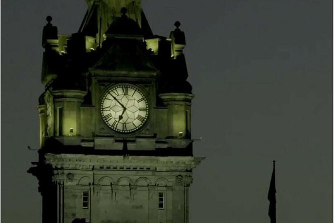 Edinburgh 2 Hour Nighttime Ghost Tour Italian Tour Guide - Stop 1: Edinburgh at Nightfall, Built for Atmosphere