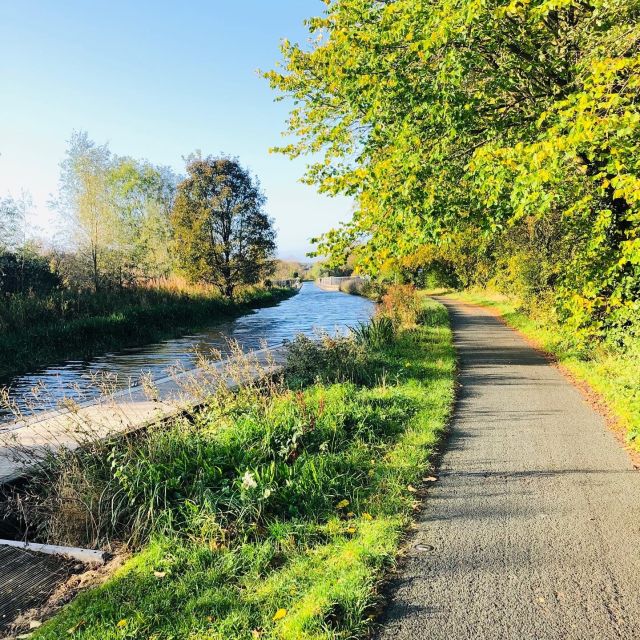 Edinburgh: 20-mile cycle tour (mostly traffic free) - Your guide and pacing: small-group focus without pressure