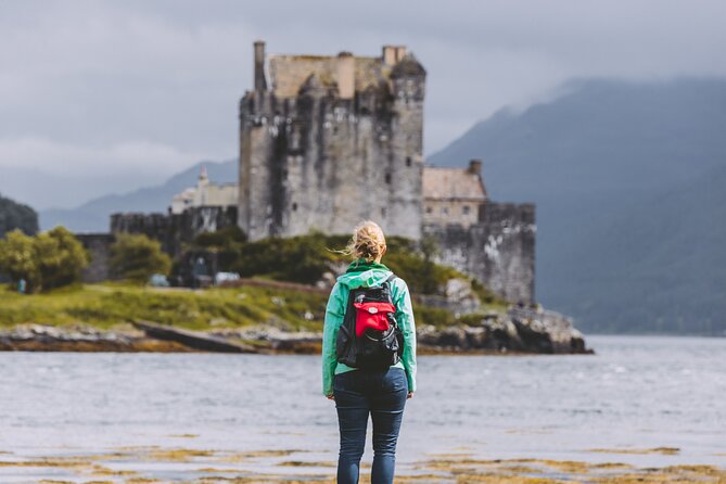Edinburgh: 3-Day Wild Skye & Loch Ness Hunter Tour with Hostel - Day 3: Commando Memorial, Spean Bridge, Glencoe legends, and the Kelpies finale