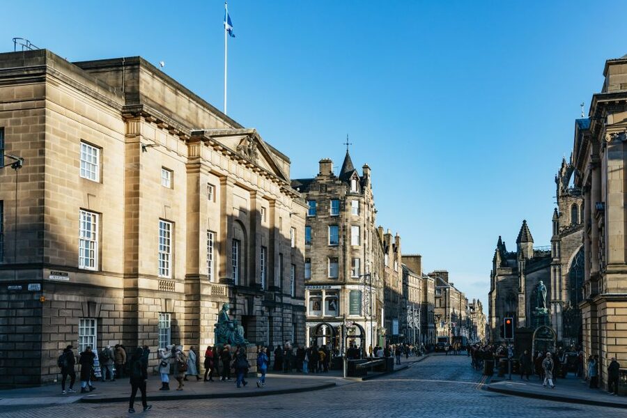Edinburgh: 3-Hour Guided Walking Tour - Castle views and St Giles without paying for entry