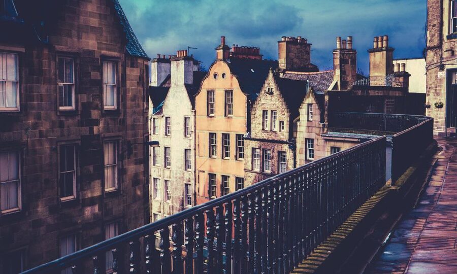 Edinburgh: 3-Hour Historical Walking Tour in Spanish - Should You Book This Tour?