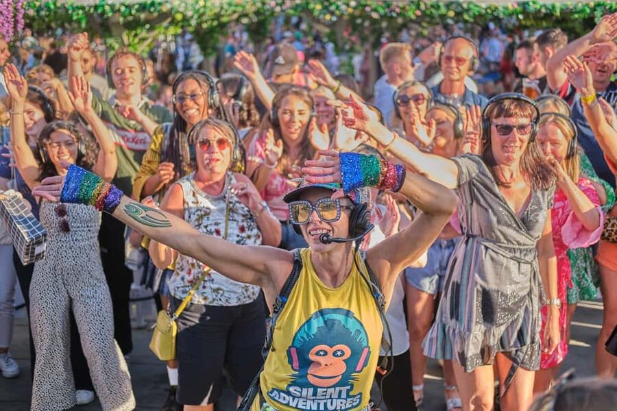 Edinburgh: A Silent Disco Adventure at The Fringe (August) - Where you start: Uplands Roast Coffee Shop and a quick plan to arrive ready
