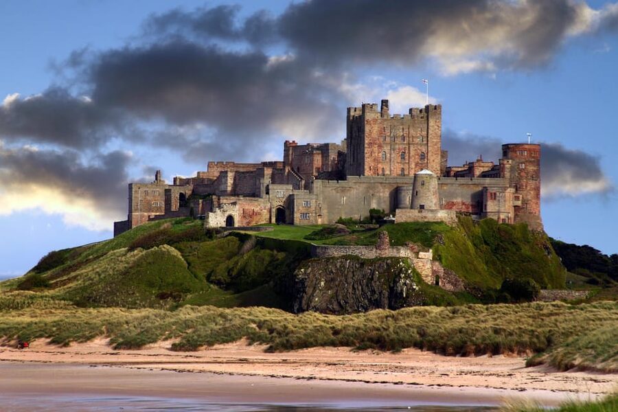 Edinburgh: Bamburgh Castle, Northumberland and Alnwick Trip - Coldstream break time, then the ride back to Edinburgh at sunset