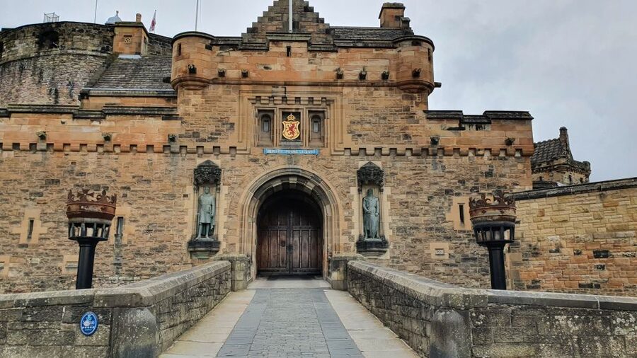 Edinburgh Castle: 120-Minute In-Depth Tour with Expert Guide - Key Highlights Worth Your Time