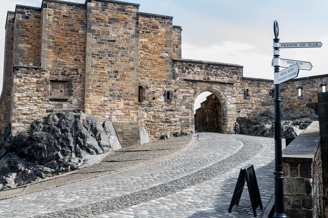 Edinburgh Castle: Guided Walking Tour with Entry Ticket - After the guide: museums, prisons, and Saint Margaret in your own time