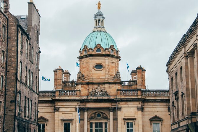 Edinburgh Castle & Old Town Small Group Guided Tour - The Old Town Quarter With The Darker Moments