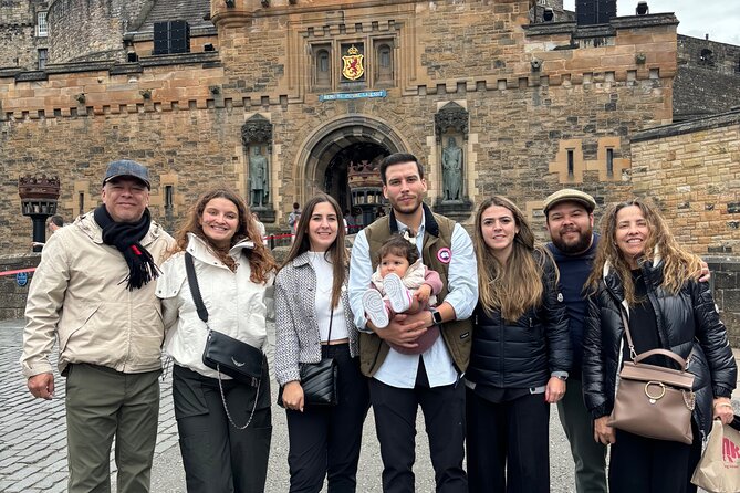 Edinburgh Castle & Royal Mile Walking Tour - Ticket Included - Climbing to Castle Esplanade and the One O’Clock Gun moment