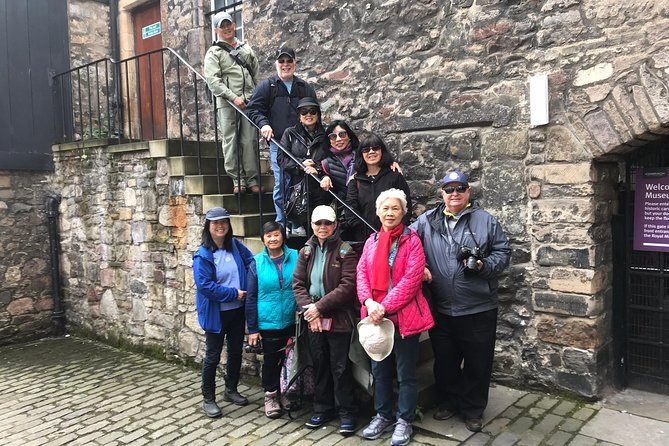 Edinburgh City Centre Private and Personal Half Day Driving Tour - Edinburgh Castle and Holyrood House, Explained While You Ride
