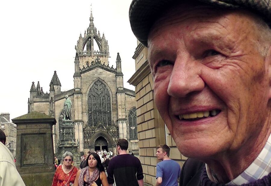 Edinburgh: City Highlights Private Guided Walking Tour - Key things to know before you lace up