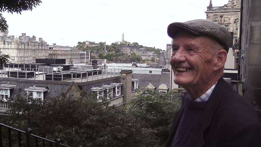 Edinburgh: City Highlights Private Guided Walking Tour - Usher Hall to Grassmarket, from grand buildings to street-level life