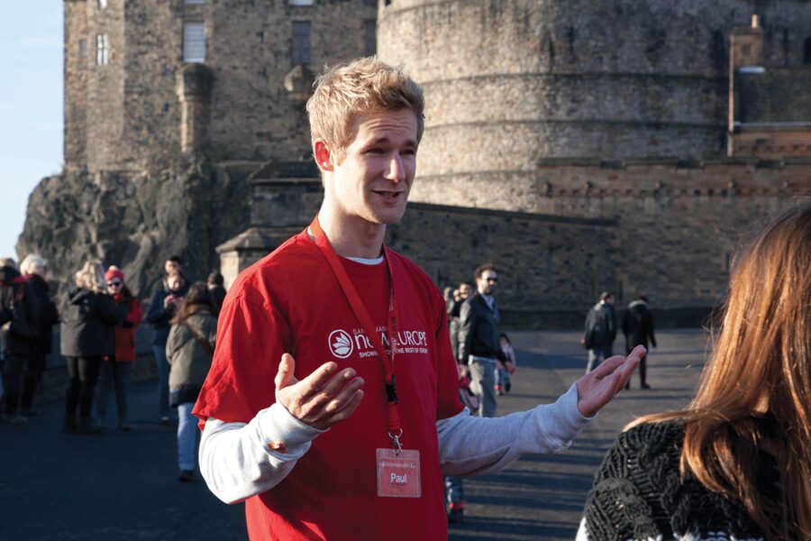 Edinburgh: City Highlights Walking Tour - Quick hits before you go