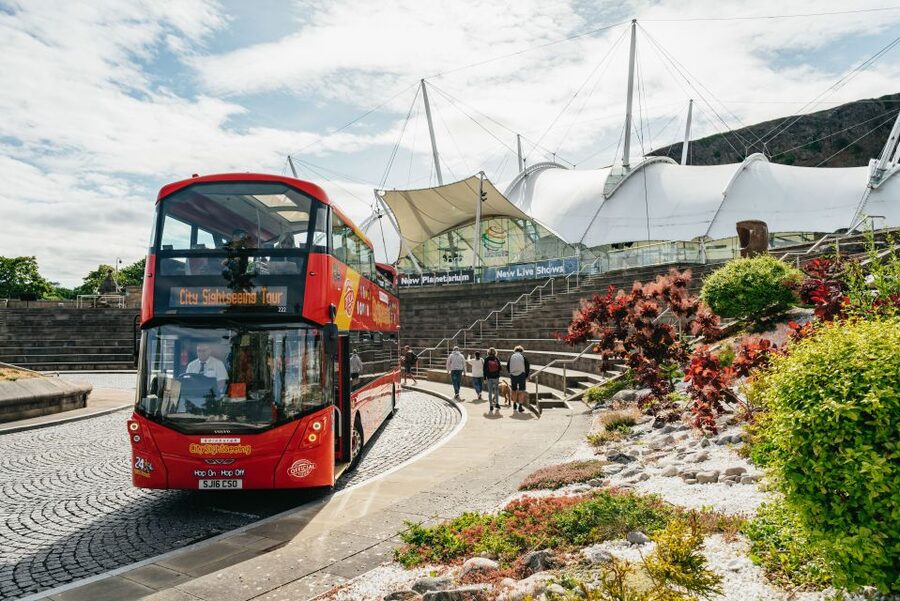 Edinburgh: City Sightseeing Hop-On Hop-Off Bus Tour - Your 70-minute circuit, then hop back on when you want