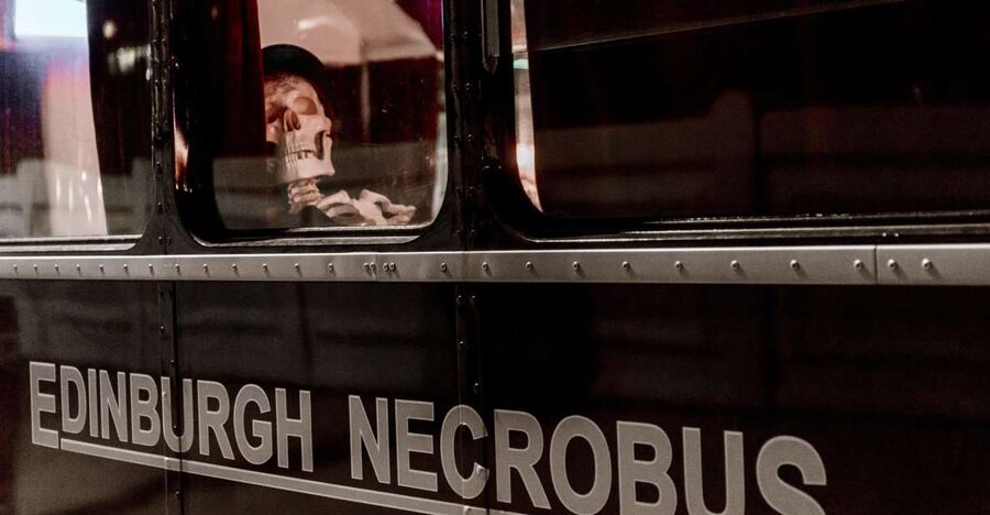 Edinburgh: Comedy Horror Ghost Bus Tour - The cast and comedy style, from Tommy Terror to Eerie Ian