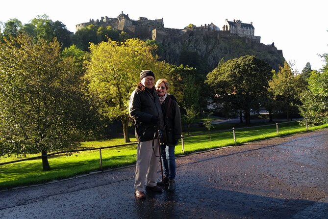 Edinburgh Custom Private Tour with a Local, see the city unscripted - Stop by stop: what you might do on an Old Town meets local neighborhoods day