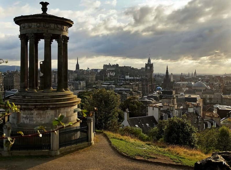 Edinburgh: Dark History Royal Mile Walking Tour - Landmarks, punishment, and why the city remembers the worst