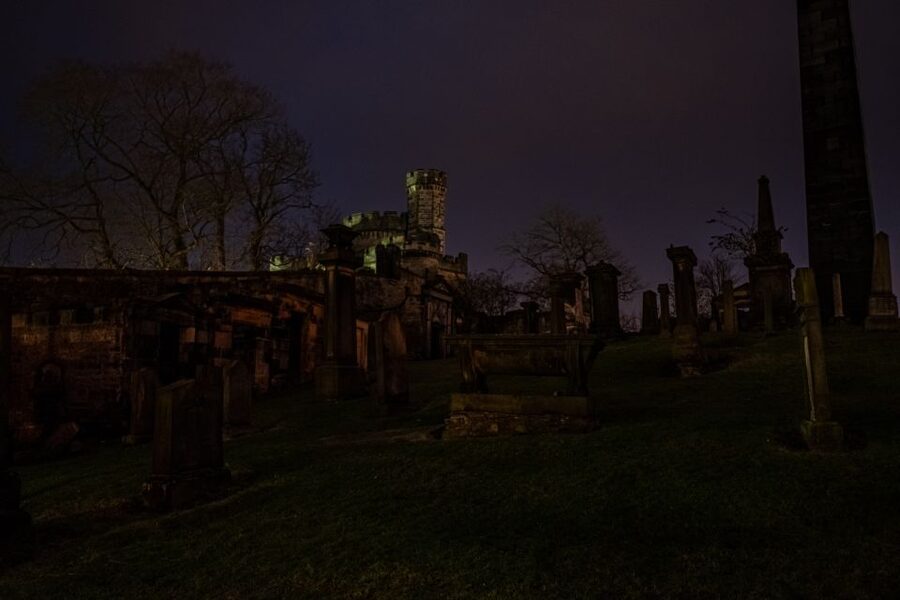 Edinburgh: Dark Secrets of the Old Town Halloween Tour - Witch Hunts: What People Believed, and Why It Spread