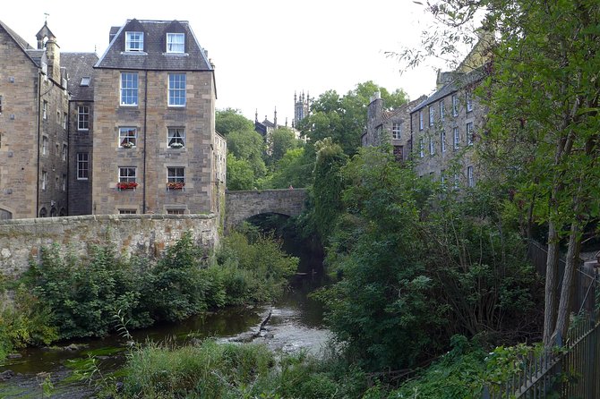 Edinburgh: Dean Village Circus Lane Walking Tour with a Local - Stop 6: Princes Street Gardens, a central reset after the quiet parts