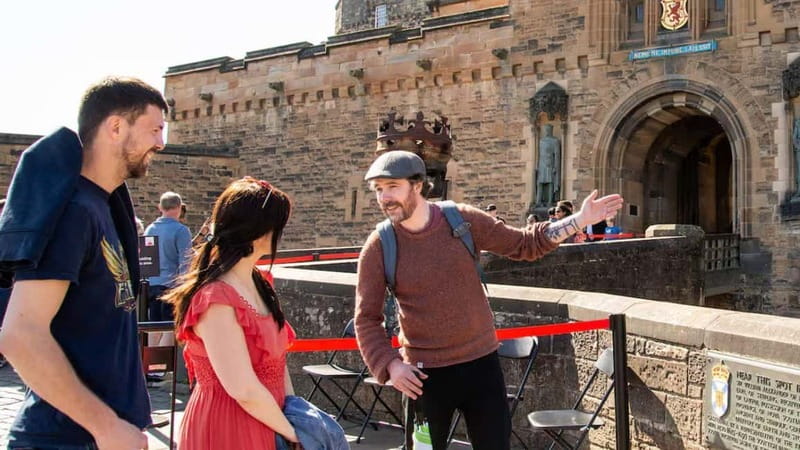 Edinburgh: Edinburgh Castle Guided History Tour with Tickets - One guide, many stories: royals, rebels, and the hard stuff