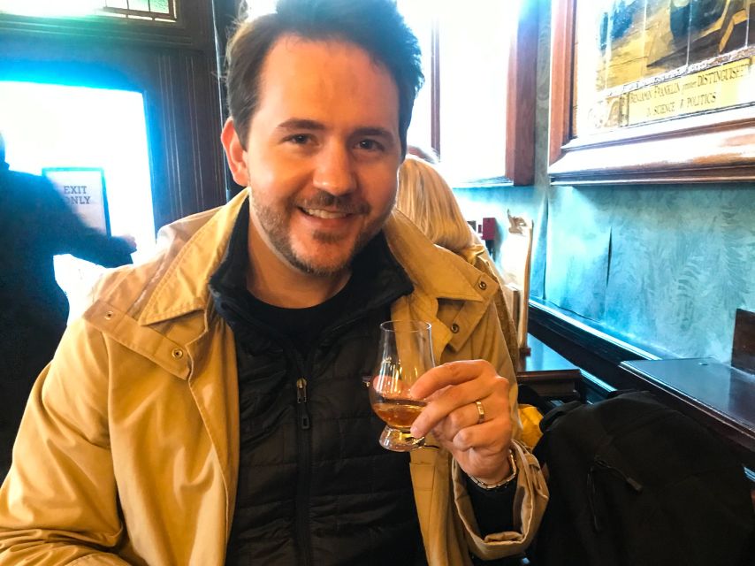 Edinburgh Food Tasting Tour with a Local - How the private matching with a local guide changes everything
