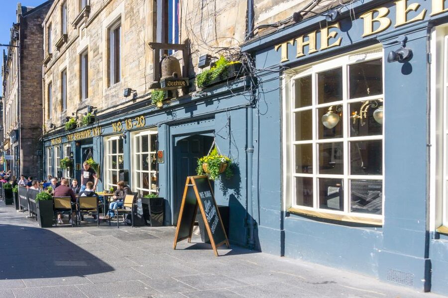 Edinburgh Food Tasting Tour with a Local - Who this tour suits best, and who should think twice