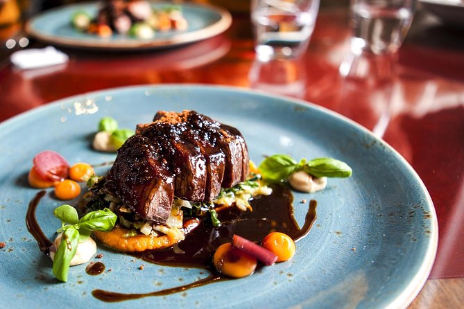Edinburgh Food Tour with a Local Foodie Custom & Private - St Andrew Square meetup and the Artisan Roast sweet start