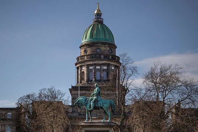 Edinburgh Full Day Walking Tour with Castle Included -Small Group - Royal Mile Core: High Street, Mercat Cross, St Giles, and the Closes
