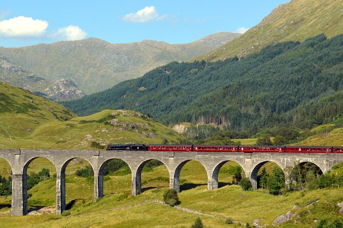Edinburgh: Glenfinnan Viaduct, Glencoe & Fort William Guided Tour - Through Loch Lomond and the Trossachs, Then Into Glencoe