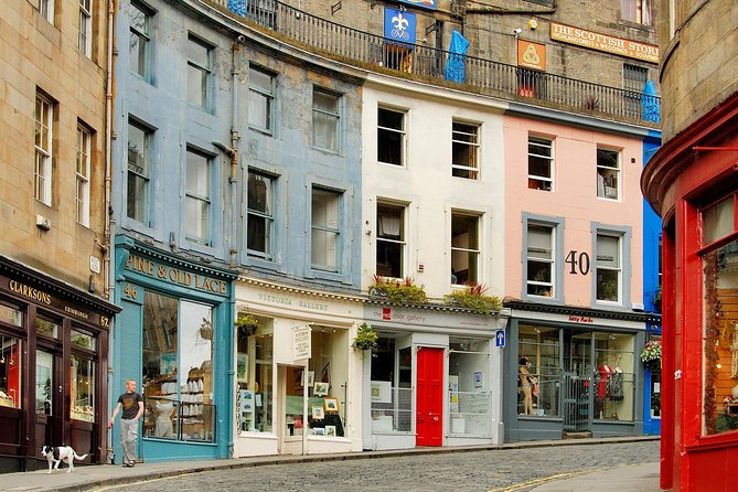 Edinburgh Half Day Tour (Private Chauffeur) - Grassmarket: atmosphere with sharper edges