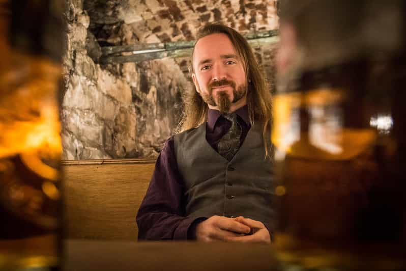 Edinburgh: Harry Potter Guided Tour With A Whisky Tasting - Castle Views and the Cafe Connection That Pulls the Story Together