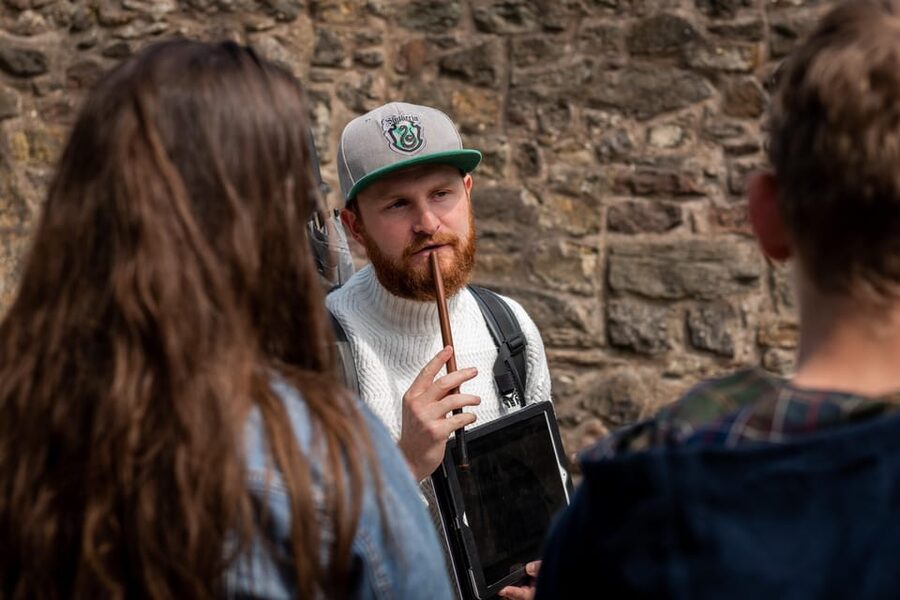 Edinburgh: Harry Potter Origins Tour & Gin Tasting Combo - How the Royal Mile walk sets the tone