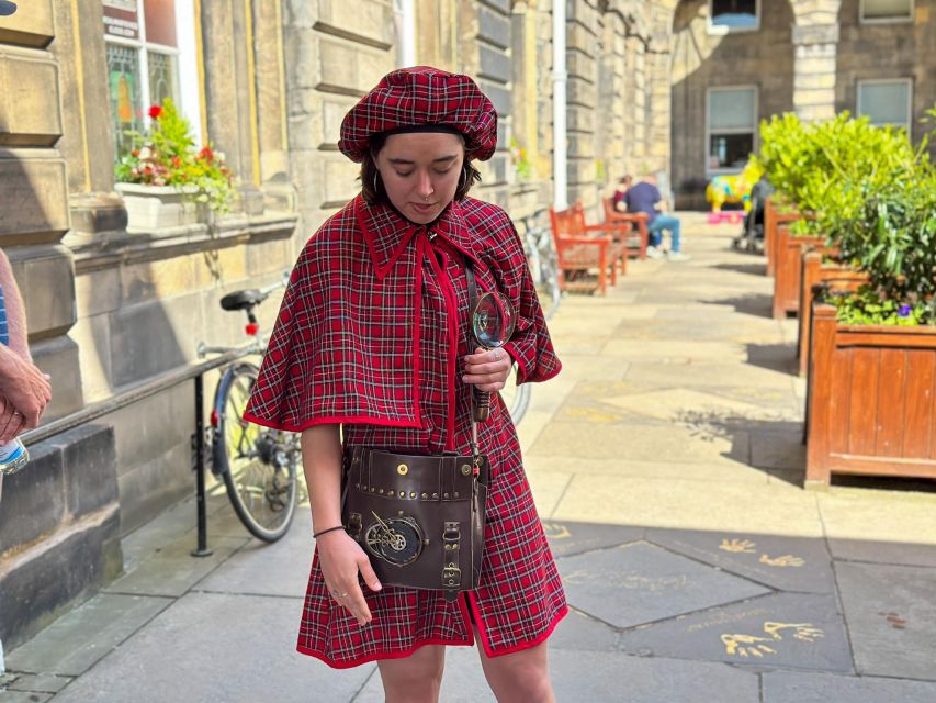 Edinburgh: Historical Gems Tour & A Taste of Scottish Fudge - Should you book this Edinburgh Old Town walk with fudge?
