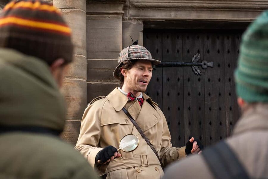 Edinburgh: Historical Gems Tour & A Taste of Scottish Fudge - Practical tips to make the 75 minutes feel effortless