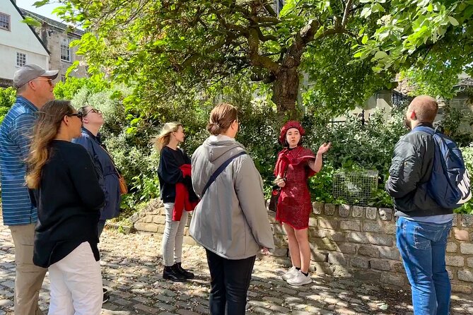 Edinburgh Historical Gems Tour with Whisky & Local Flavours - Whisky, Haggis, and Scottish Tablet: A Tasting You Can Actually Plan Around
