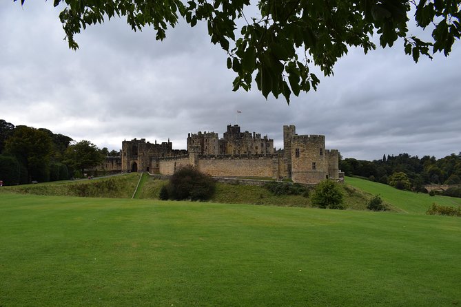 Edinburgh: Holy Island, Alnwick Castle & Kingdom of Northumbria - Comfort, transport, and the stuff people forget to plan