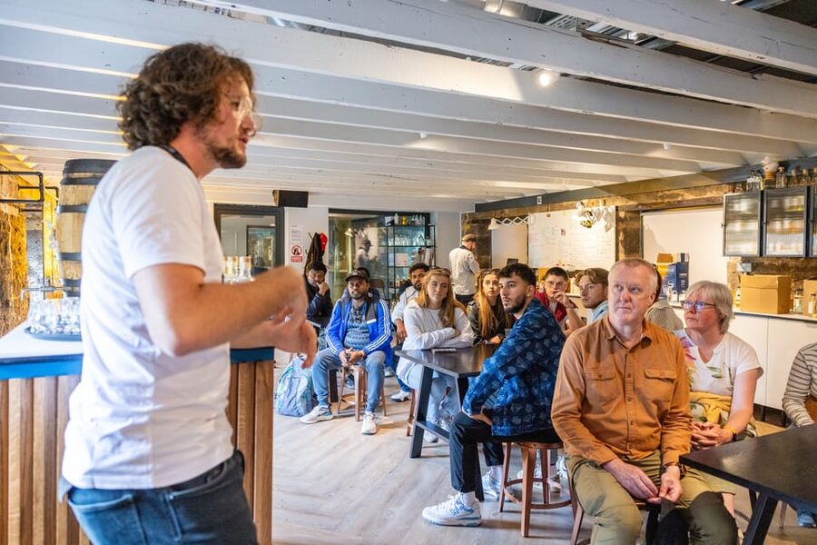 Edinburgh: Holyrood Distillery Whisky & Gin Tour - Should you book Holyrood Distillery whisky and gin tour?
