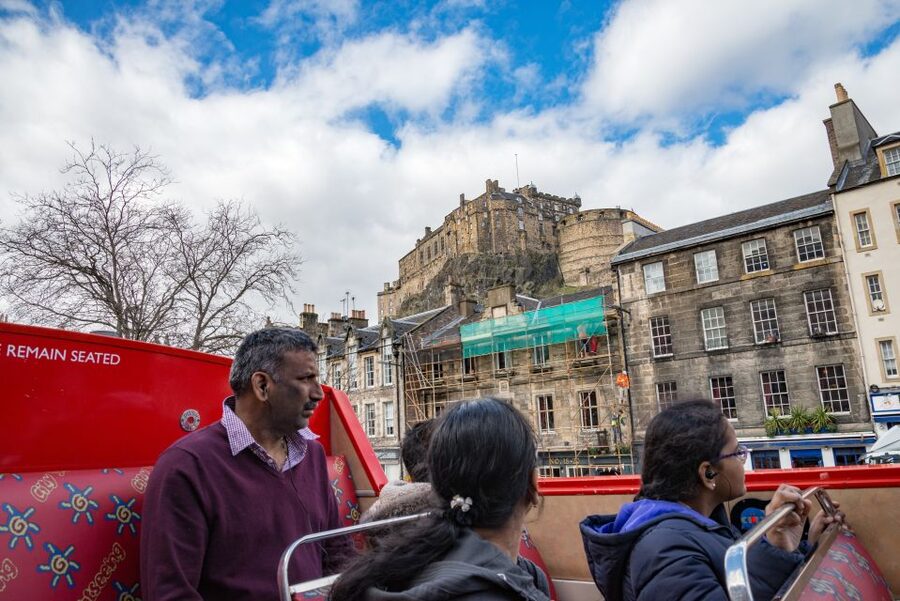 Edinburgh: Hop-On Hop-Off Bus Pass with 3 City Tours - Where the bus ride feels best (and where it might not)