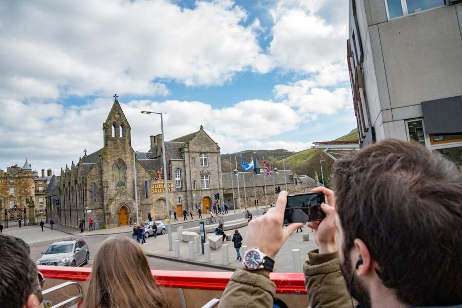 Edinburgh: Hop-On Hop-Off Bus Pass with 3 City Tours - How to pace it: a 1-day strategy versus a 2-day plan