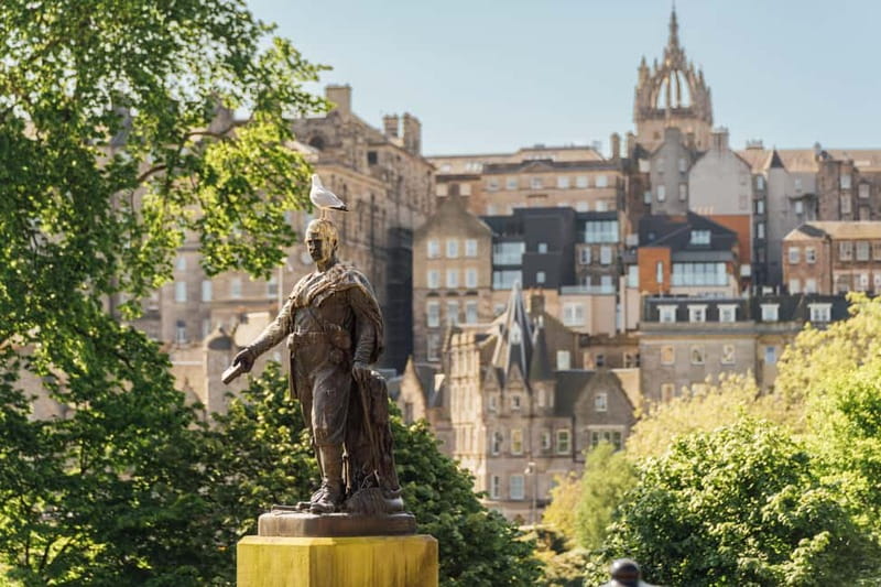 Edinburgh: Hop-On, Hop-Off Bus Tour City & Britannia Combo - City and Britannia in one 48-hour pass