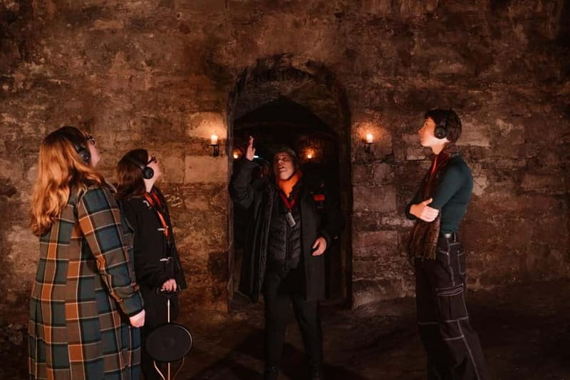 Edinburgh: Immersive Small-Group Historic Vaults Tour - Mercat Cross Meeting Point and A Quick Royal Mile Primer